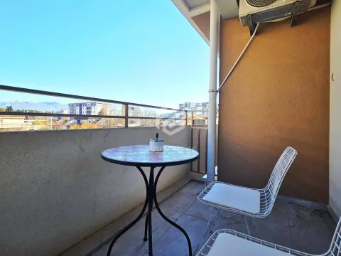 Rent, two bedroom apartment, 70m², Central Point, Podgorica - image 17