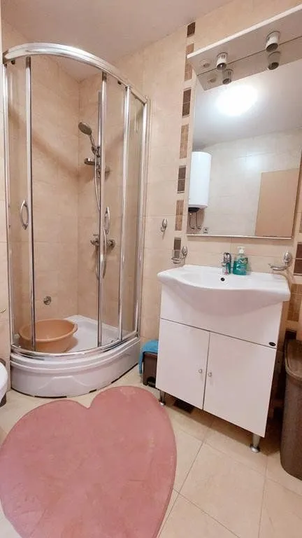 Izdavanje, jednosoban stan, 45m², Stari Aerodrom, Podgorica