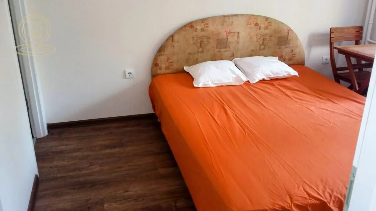 Izdavanje, dvosoban stan, 48m², Banatić, Novi Sad Sve Podlokacije