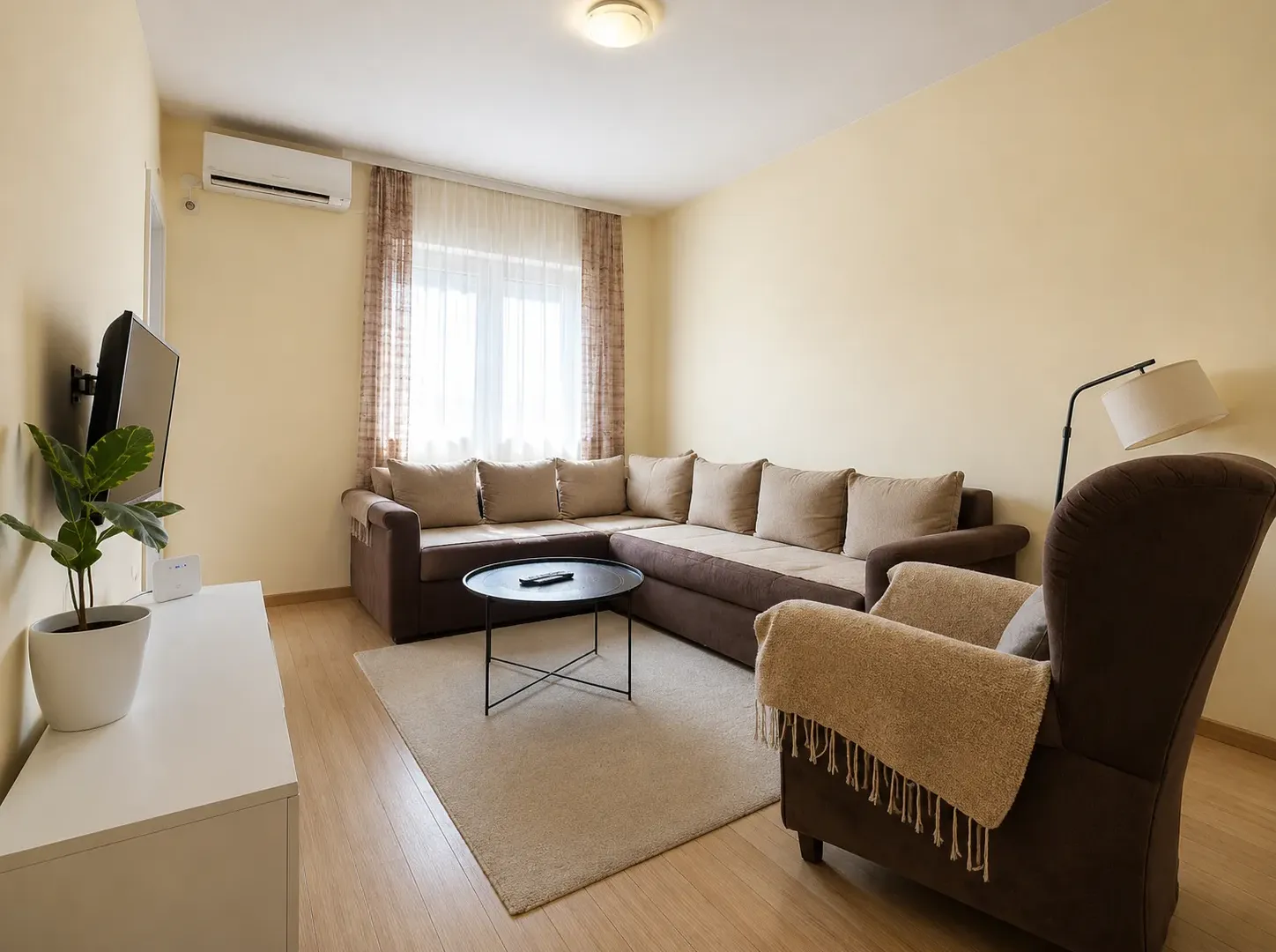 Izdavanje, jednosoban stan, 45m², City Kvart, Podgorica