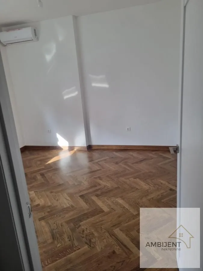 Sale, three bedroom apartment, 78m², Južni Bulevar, Vračar Sve Podlokacije