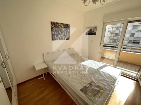 Izdavanje, jednosoban stan, 50m², City Kvart, Podgorica - image 7