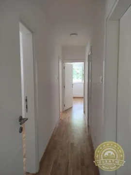 Izdavanje, četvorosoban stan, 74m², Adice, Novi Sad Sve Podlokacije - image 9