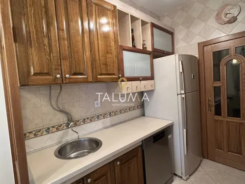 Izdavanje, trosoban stan, 114m², Momišići, Podgorica - image 13