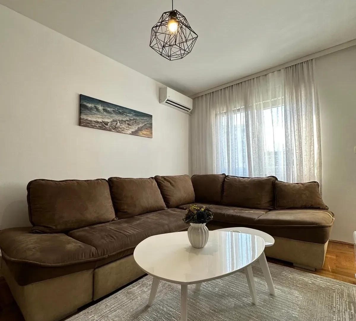 Izdavanje, jednosoban stan, 40m², Ljubović, Podgorica
