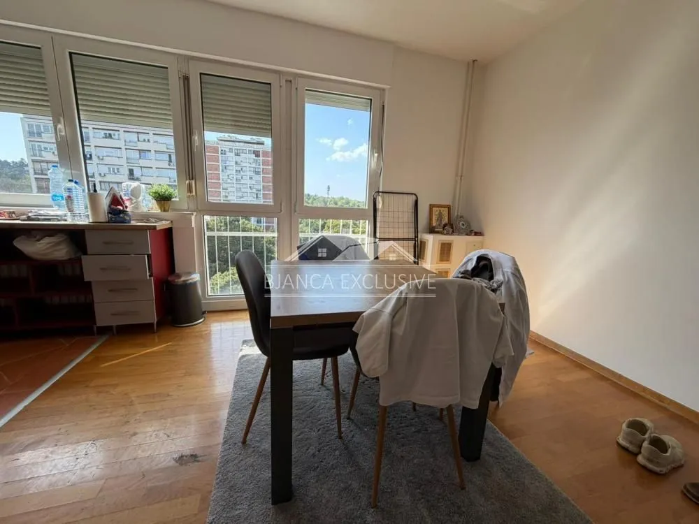 Prodaja, dvosoban stan, 64m², Savski Venac, Beograd