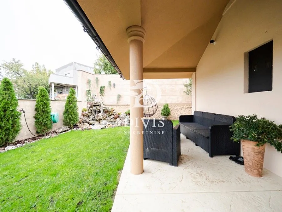 Sale, apartment, 500m², Voždovac Sve Podlokacije, Beograd