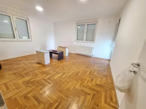 Izdavanje, trosoban stan, 65m², Rotkvarija, Novi Sad Sve Podlokacije - image 10