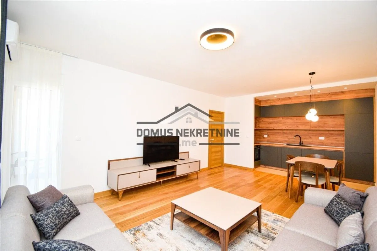 Rent, two bedroom apartment, 75m², City Kvart, Podgorica