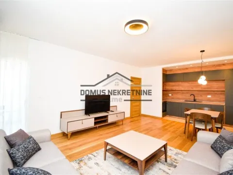 Rent, two bedroom apartment, 75m², City Kvart, Podgorica - image 3