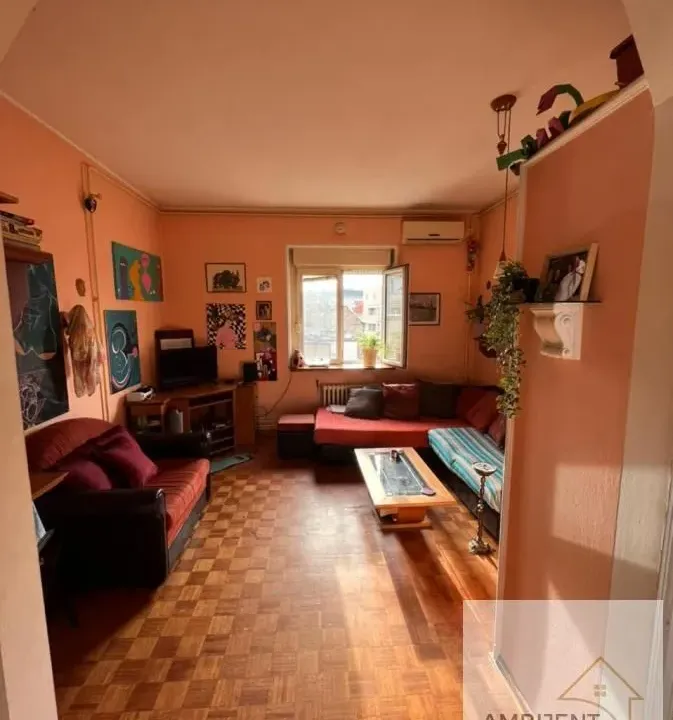Prodaja, trosoban stan, 57m², Stari Grad, Beograd