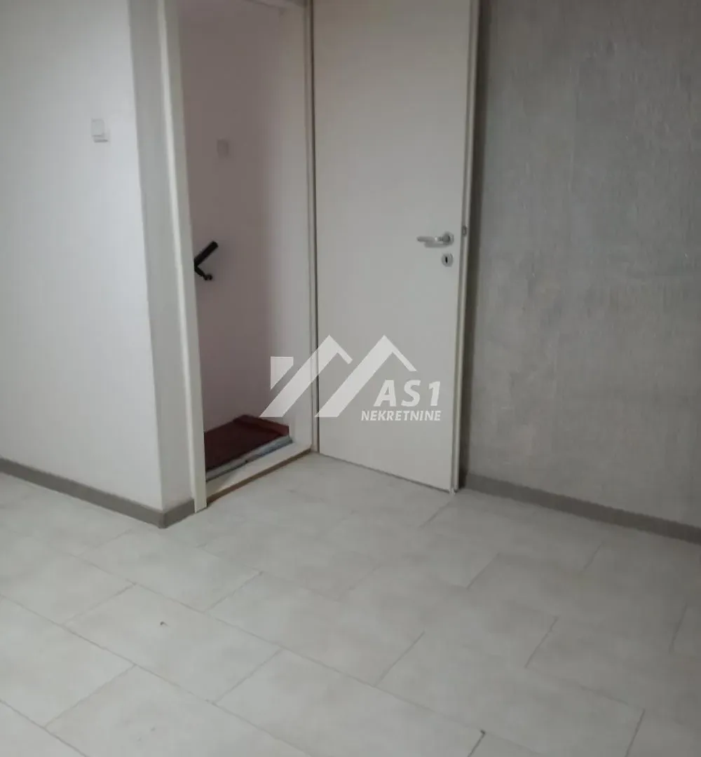 Prodaja, dvosoban stan, 50m², Stari Majur, Petrovaradin