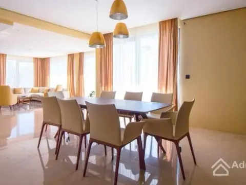 Sale, house, 438m², Centar, Budva - image 5