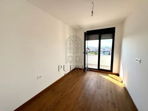Izdavanje, dvosoban stan, 75m², Tološka šuma, Podgorica - image 7