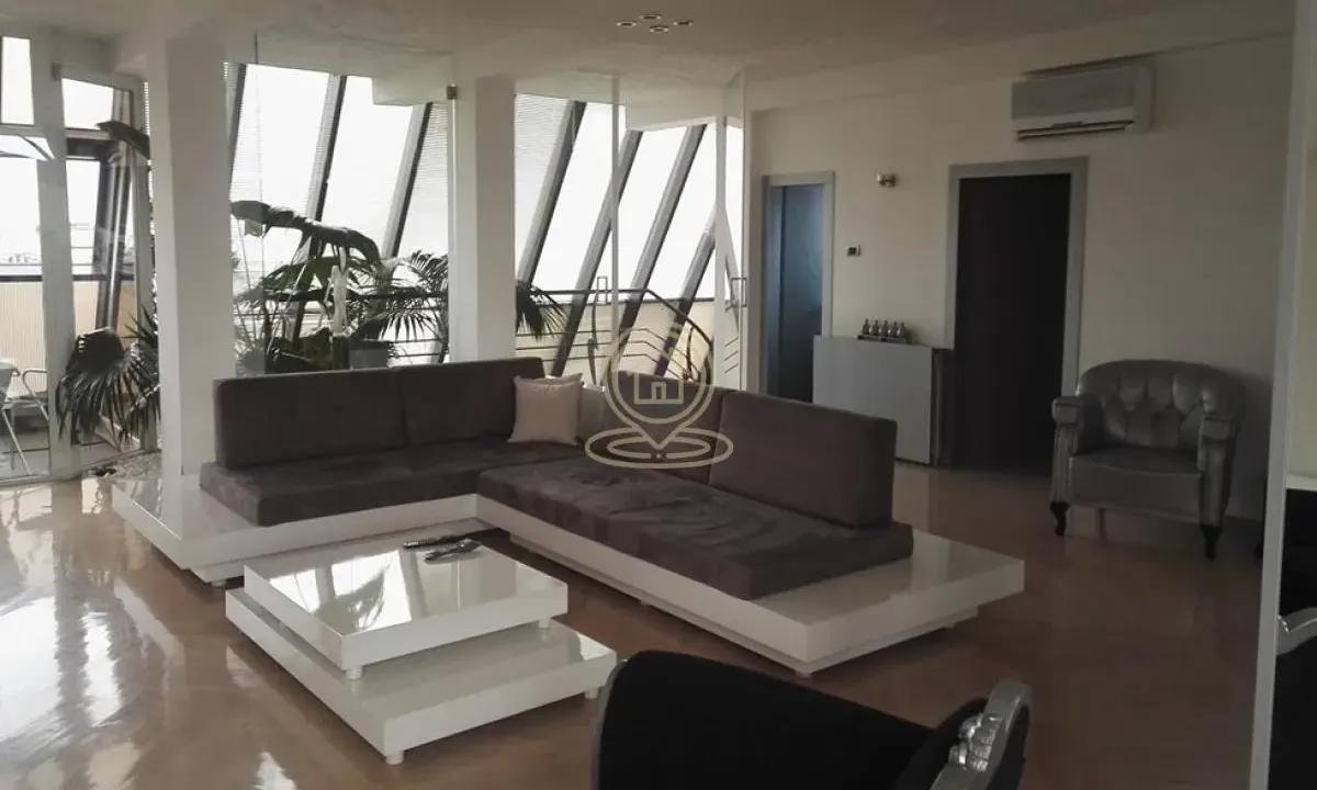 Rent, office space, 180m², Stari Grad, Beograd