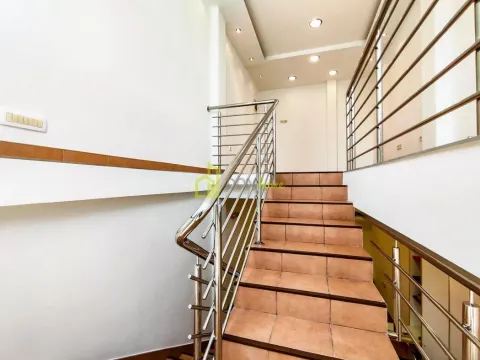 Rent, office space, 46m², Centar, Podgorica - image 7