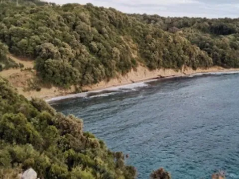 Zemljište in Dobra Voda