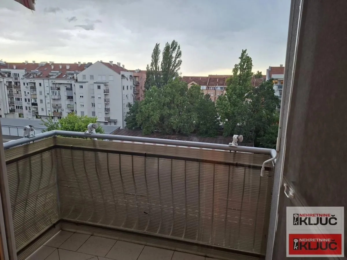 Prodaja, trosoban stan, 70m², Nova Detelinara, Novi Sad Sve Podlokacije