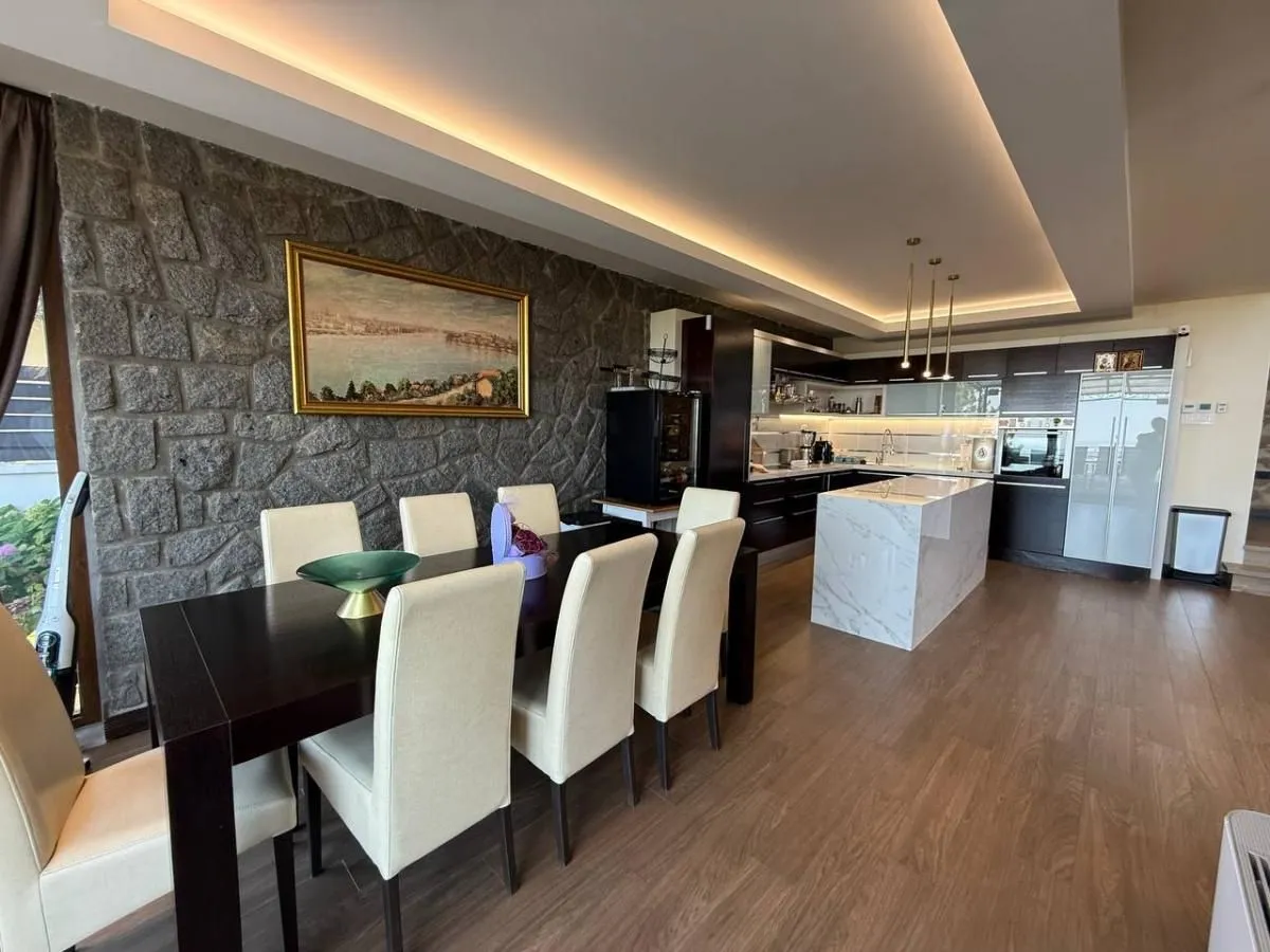 Prodaja, kuća, 318m², Petrovaradin, Novi Sad