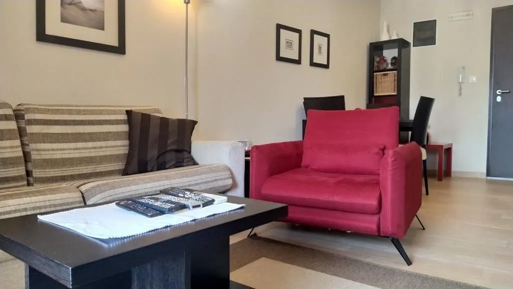 Izdavanje, jednosoban stan, 46m², Budva, Crna Gora