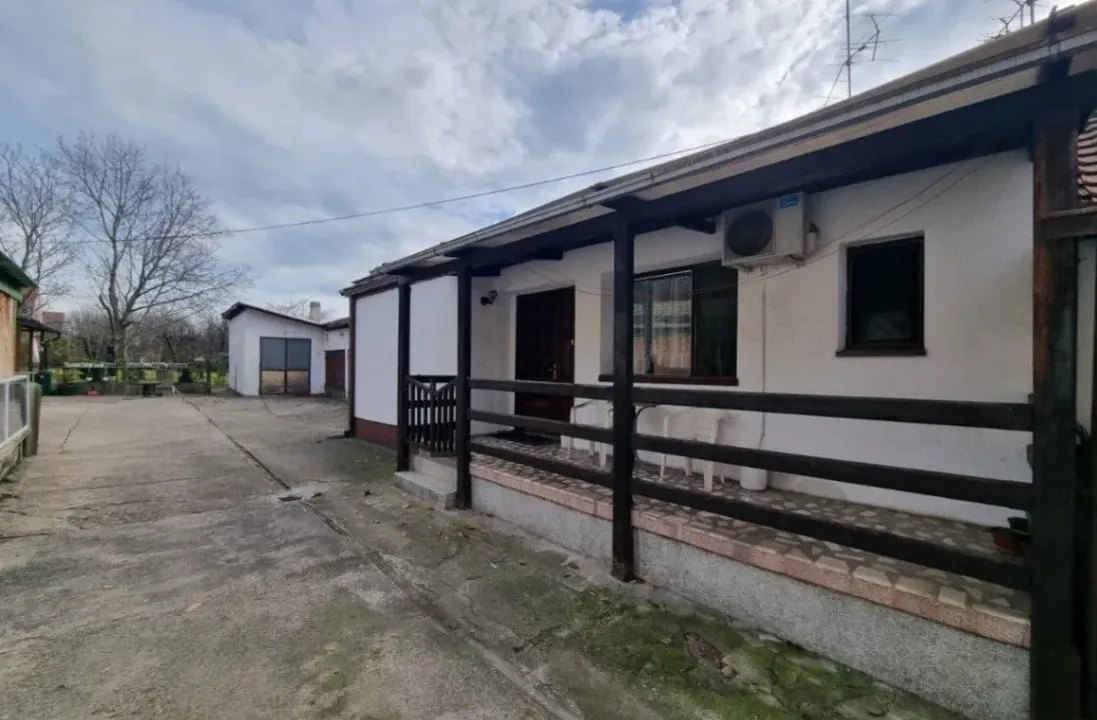 Prodaja, kuća, 220m², Zemun Gornji Grad, Zemun Sve Podlokacije