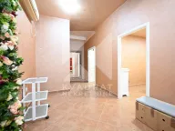 Rent, office space, 49m², Stari Aerodrom, Podgorica - image 2