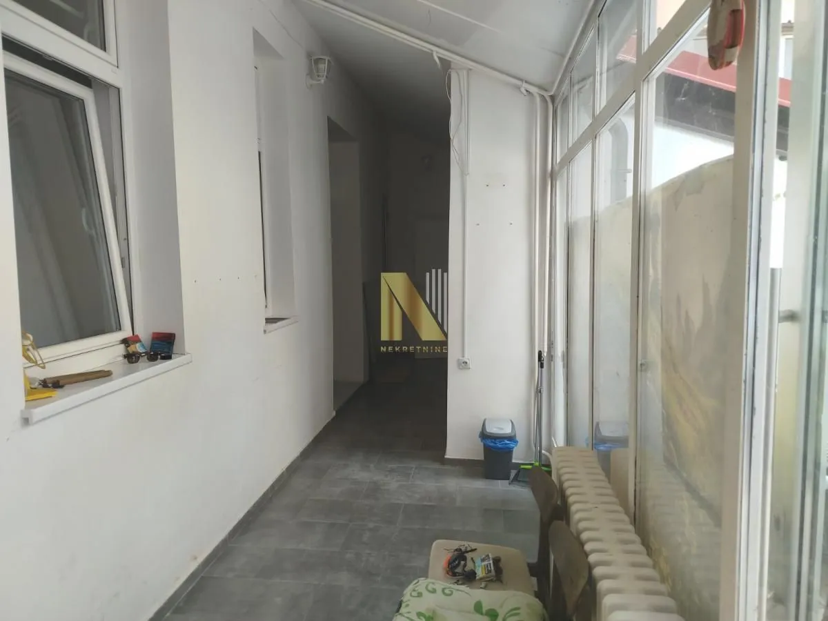 Rent, office space, 160m², Centar, Novi Sad