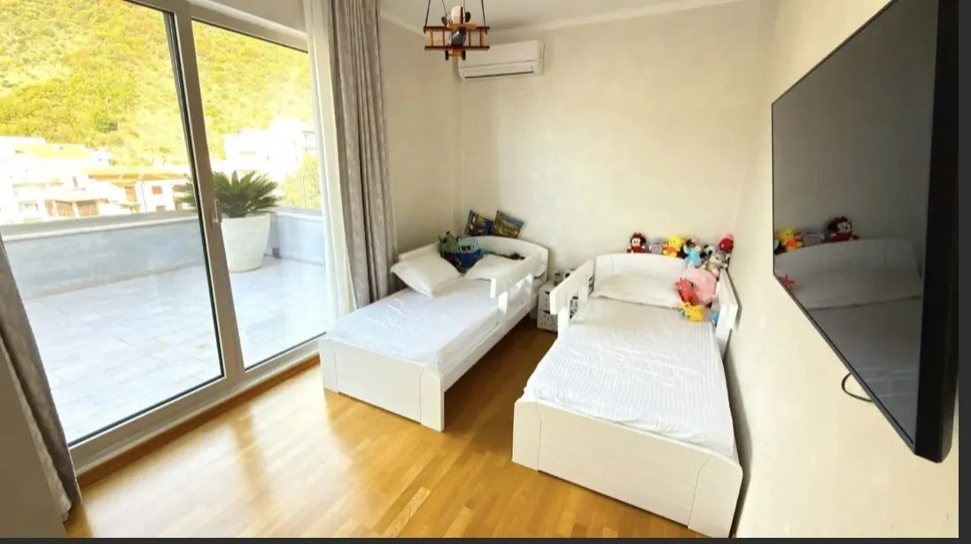Prodaja, trosoban stan, 463m², Bečići, Budva