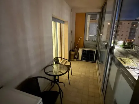 Rent, two bedroom apartment, 72m², City Kvart, Podgorica - image 3