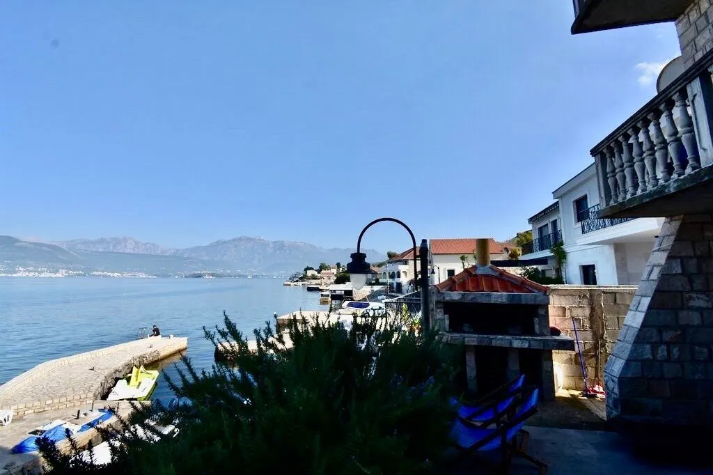 Prodaja, kuća, 210m², Krašići, Tivat