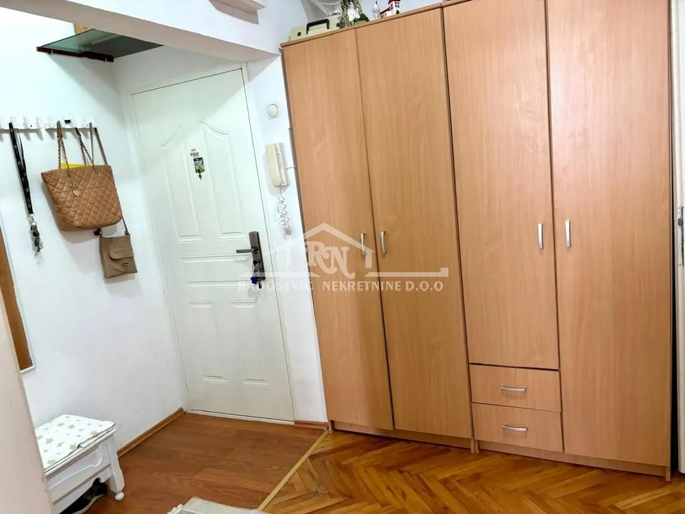 Prodaja, dvosoban stan, 55m², Labudovo Brdo, Beograd