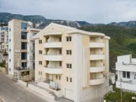 Prodaja, jednosoban stan, 53m², Bečići, Budva - image 2