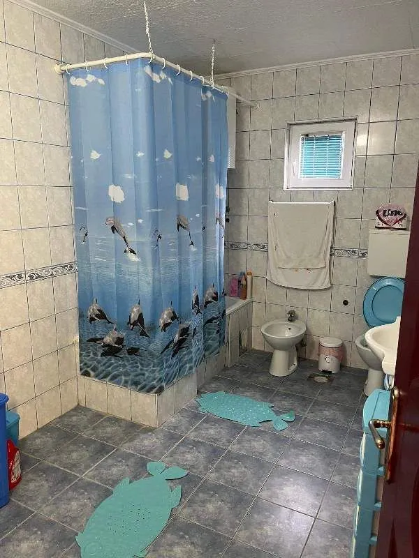 Prodaja, kuća, 270m², Voždovac Sve Podlokacije, Beograd