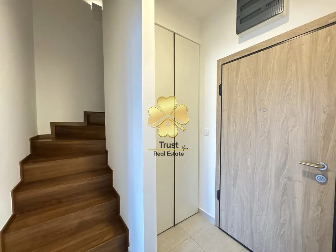 Rent, four bedroom apartment, 130m², Master Kvart, Podgorica