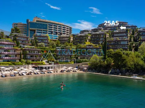 Sale, house, 576m², Bečići, Budva