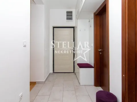 Izdavanje, dvosoban stan, 69m², Pobrežje, Podgorica - image 2