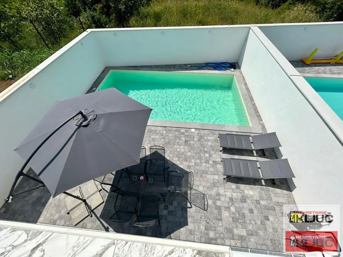Izdavanje, kuća, 180m², Sremska Kamenica, Petrovaradin
