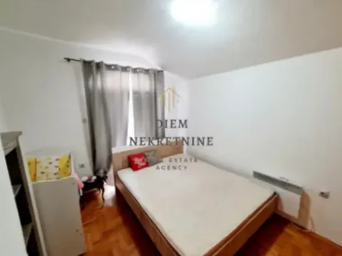 Izdavanje, četvorosoban stan, 150m², Tološi, Podgorica - image 4