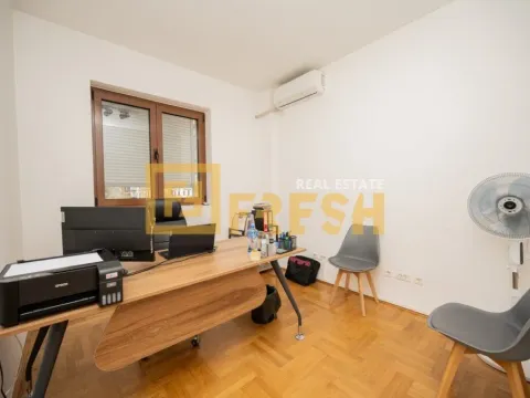 Prodaja, trosoban stan, 138m², Preko Morače, Podgorica - image 11