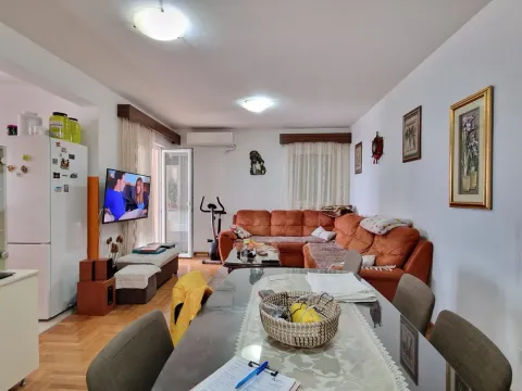 Sale, two bedroom apartment, 76m², Budva, Crna Gora - image 5