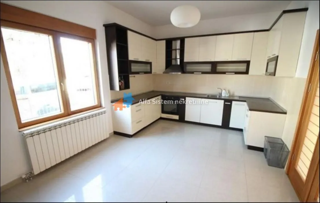 Izdavanje, kuća, 600m², Savski Venac, Beograd