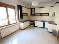 Izdavanje, kuća, 600m², Savski Venac, Beograd - image 19