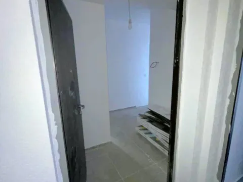 Prodaja, dvosoban stan, 80m², Pobrežje, Podgorica - image 3