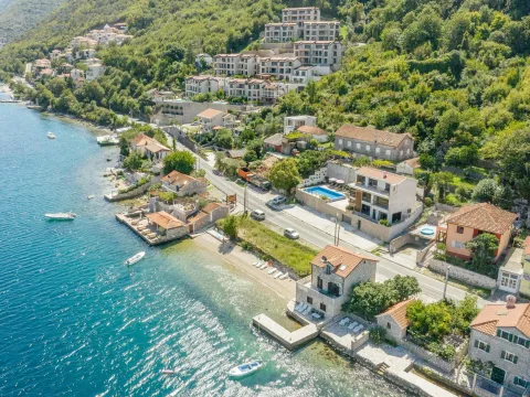 Sale, house, 300m², Kostanjica, Kotor - image 23