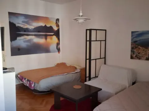 Prodaja, stan, 34m², Centar, Tivat - image 1