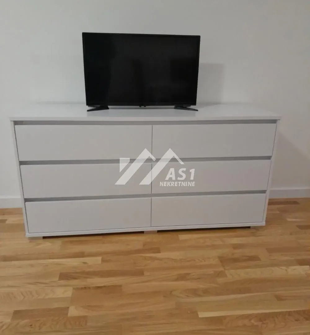 Izdavanje, dvosoban stan, 43m², Podbara, Novi Sad Sve Podlokacije