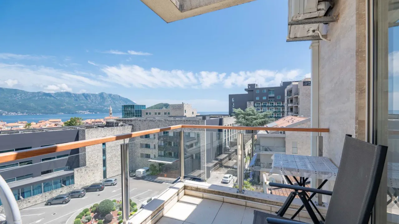 Sale, two bedroom apartment, 75m², Gospoština, Budva