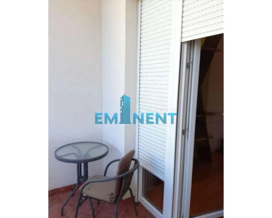 Rent, two bedroom apartment, 83m², Vračar Sve Podlokacije, Beograd