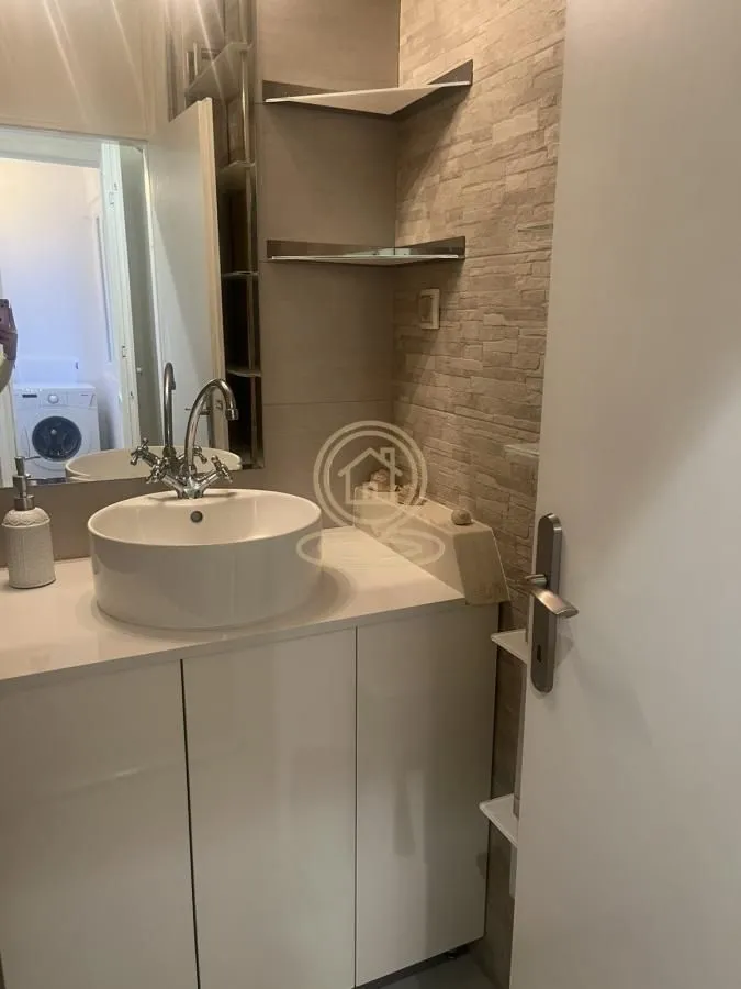 Prodaja, jednosoban stan, 62m², Bulevar Oslobodjenja, Novi Sad Sve Podlokacije