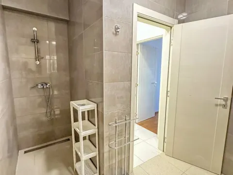 Rent, two bedroom apartment, 70m², Zabjelo, Podgorica - image 11